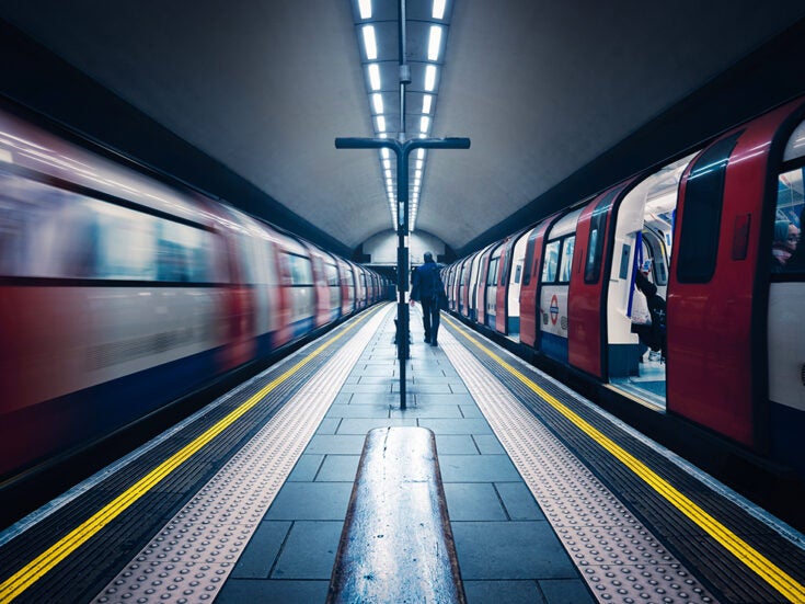 Photo of Can you get Londoners to work on time? Design your own tube network